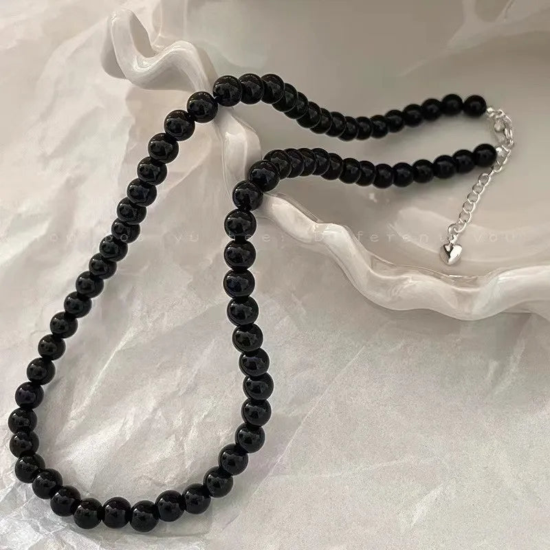Schwarze Perlenkette