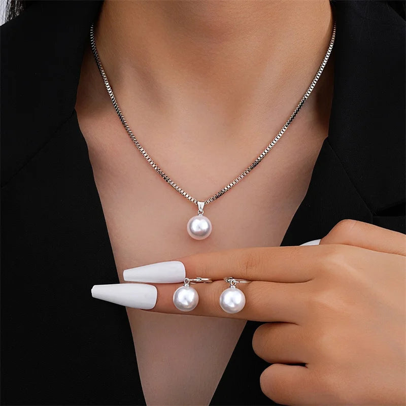 Round Pearl Jewelry Set