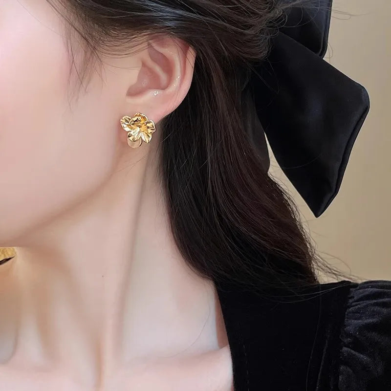 Exquisite Flower Metal Stud Earrings