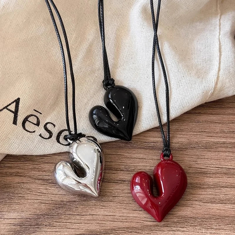 Rote Herz-Anhänger-Halskette, Vintage-Stil, inspiriert von der Ästhetik der 80er Jahre, neue Mode, romantische Herz-Halskette für Frauen