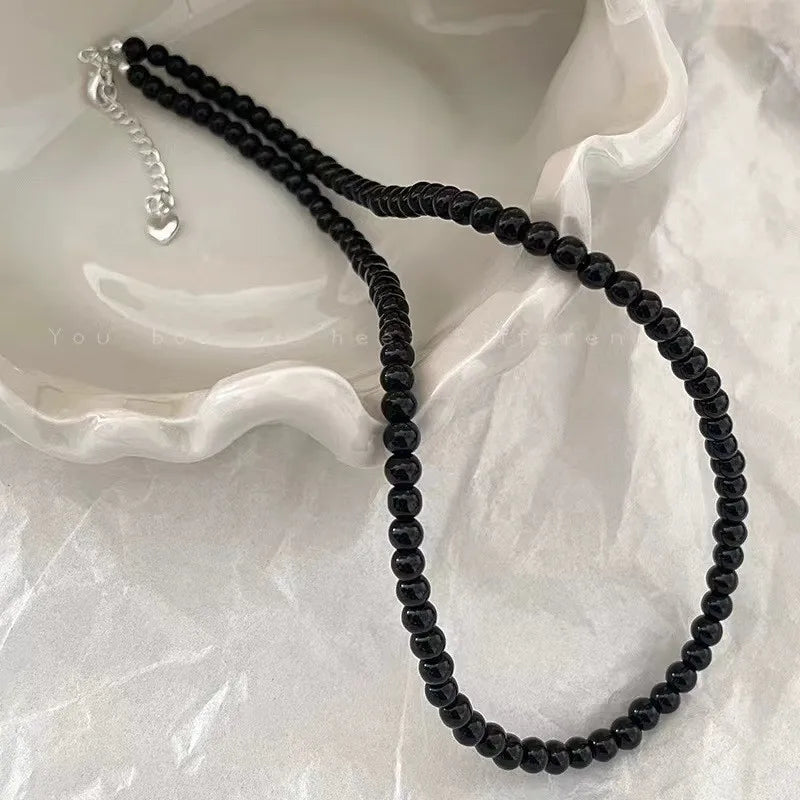 Schwarze Perlenkette