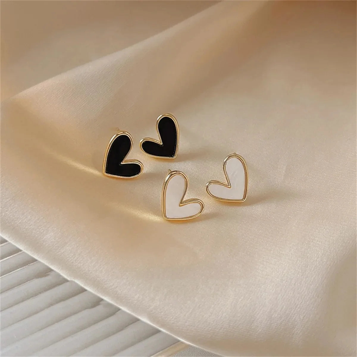 Sweet Cute Heart Earrings