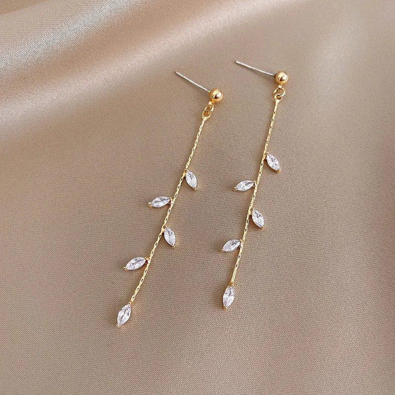 Pendientes de hoja noble