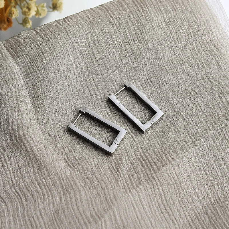 Trendy Oval Hoop Earrings Clip