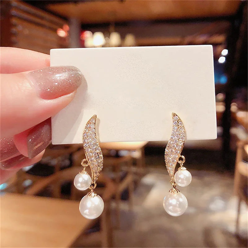 Elegant Pearl Pendant Earrings