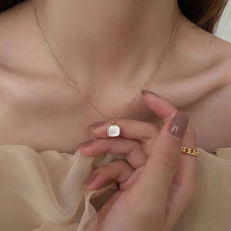 Crystal Choker