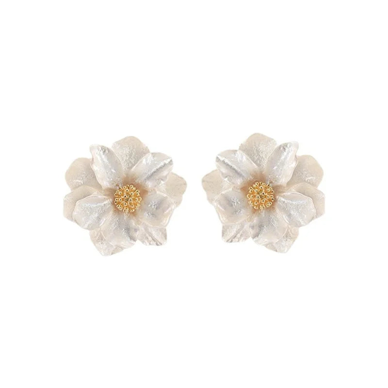 White Flowers Stud Earrings
