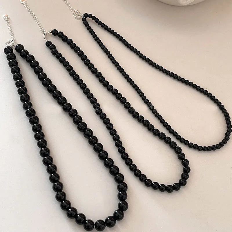 Schwarze Perlenkette